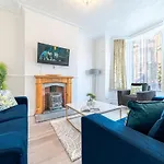Stylish Luxury Large 4br Kingbed