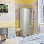 Stylish Luxury Large 4br Kingbed * Barrow-in-Furness