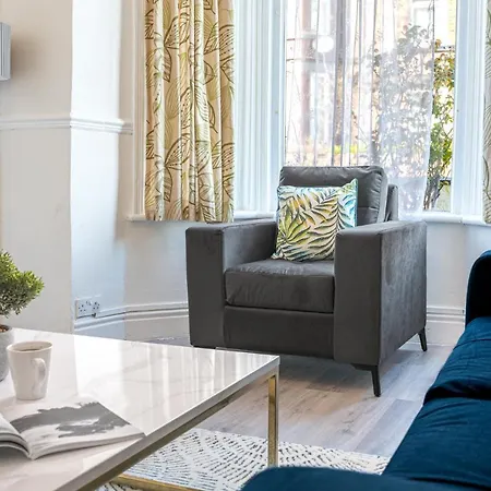 Apartment Stylish Luxury Large 4br Kingbed